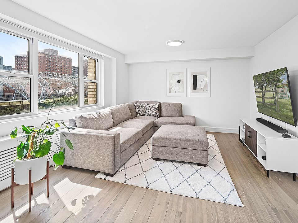 1st image of 100 W 93rd St APT 6C