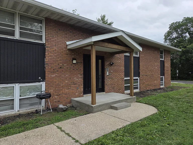 1231 E Maywood Ave #5 — Photo 11