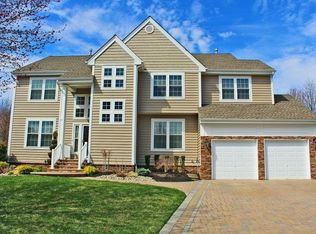 7 Winifred Ct, Matawan, NJ 07747