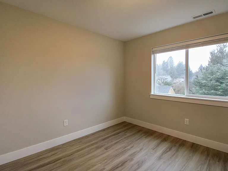 3221 Pheasant Ave SE — Photo 14