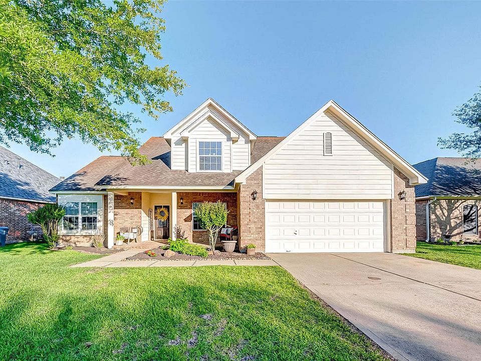 1st image of 3807 Crestwood Cir