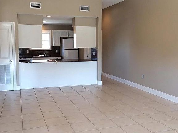3rd image of 516 Lilleon Ln