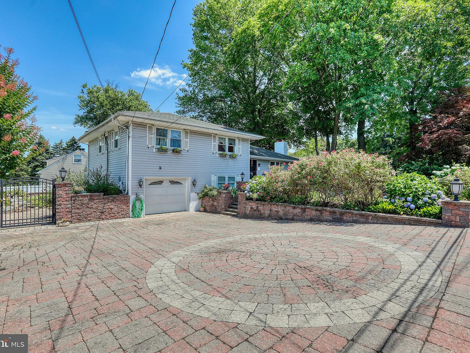 Chari　Amatera 3859 Orchard Ave, Bensalem, PA 19020 | Zillow