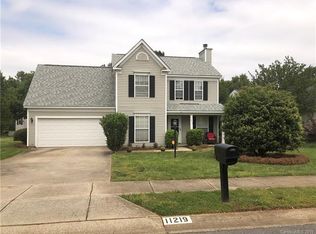11219 White Stag Dr, Charlotte, NC 28269
