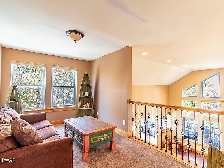 111 Woodcrest Dr — Photo 25