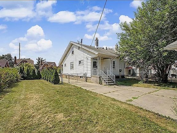 2nd image of 6128 Yinger Ave