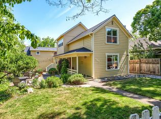 843 B St, Ashland, OR 97520