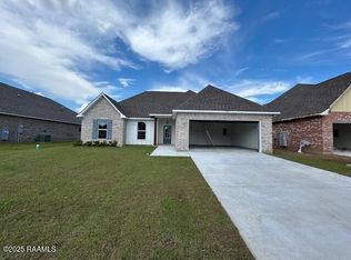 116 Lotus St, Broussard, LA 70518