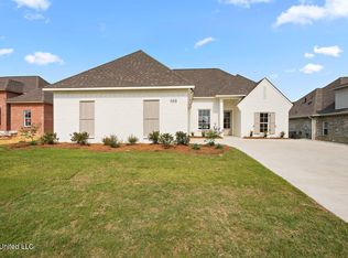 488 Aurora Cir, Canton, MS 39046