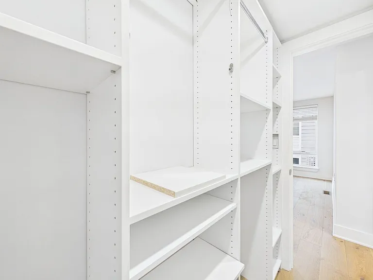 212 Bainbridge St #3 — Photo 23