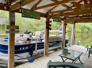 10008 Willow St, Bay Saint Louis, MS 39520