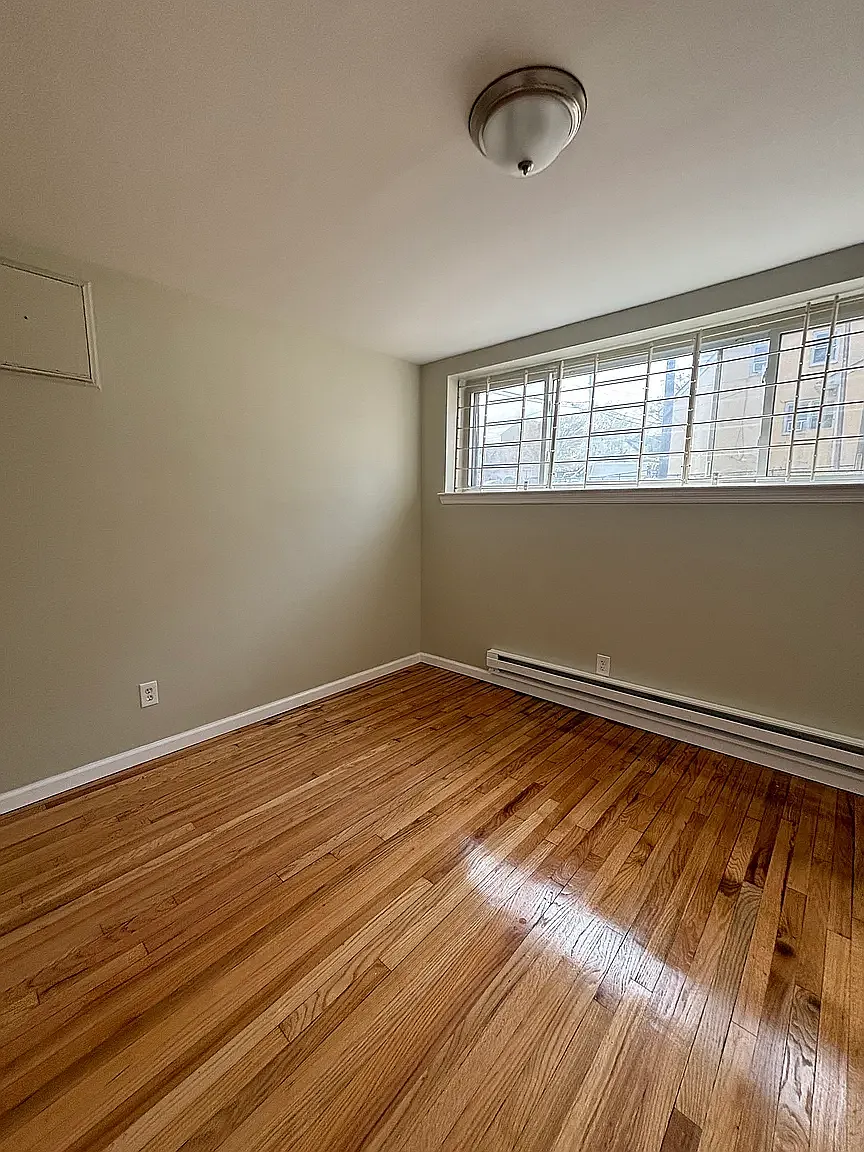 2 bed, 800 sqft, $1,994 — Photo 4