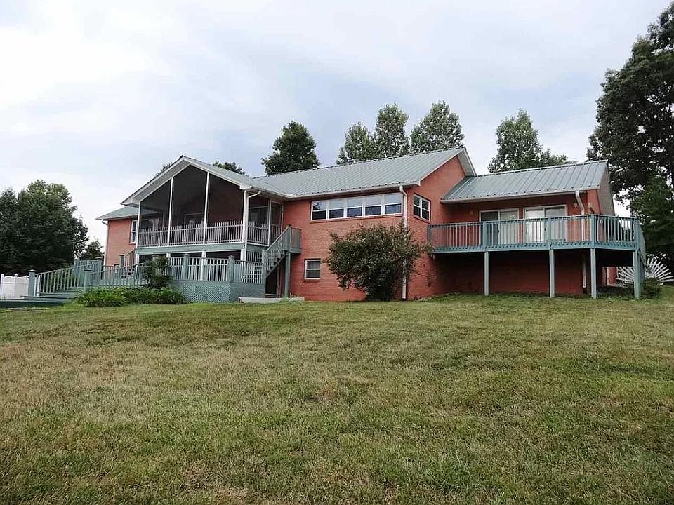 View of back of home.