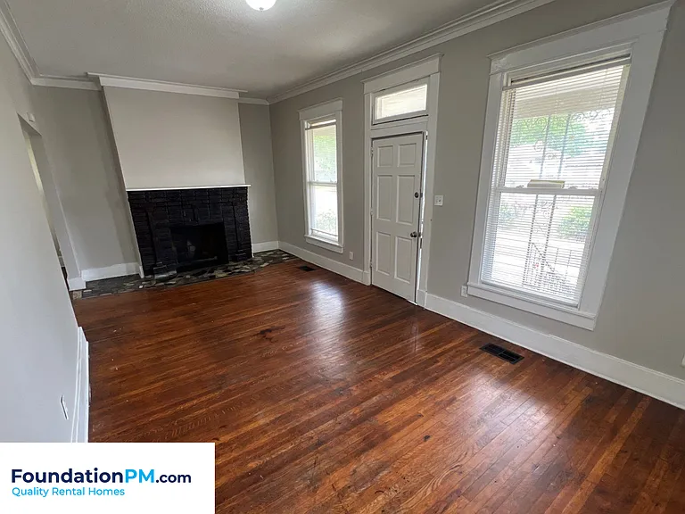 701 E Alston Ave — Photo 8