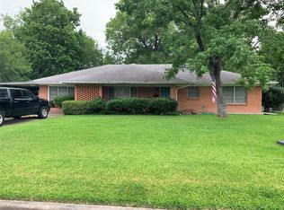 1905 Avenue R, Huntsville, TX 77340