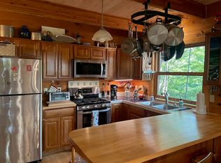 9779 E Johnson Rd, Northport, MI 49670