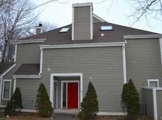 30 Country Walk, Shelton, CT 06484