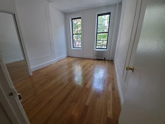 Rented by Manhattan Best Realty, Inc. | media 10