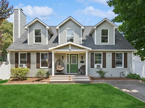 31 Cowing Place, Stamford, CT 06906