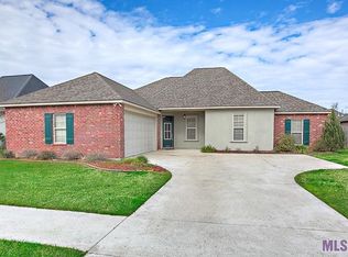 1424 E Tiffani Ave, Gonzales, LA 70737