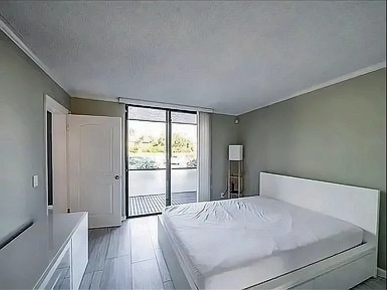 708 Executive Center Dr #12 — Photo 3