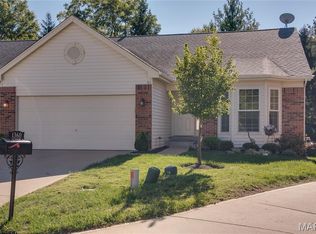1360 Kensington Way Dr, Ballwin, MO 63011