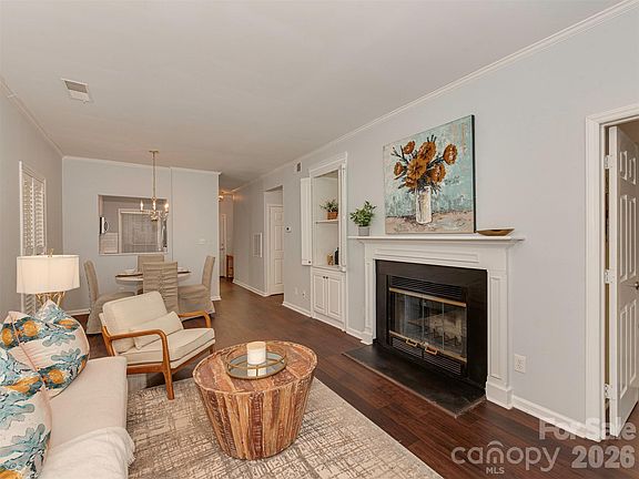 2nd image of 301 Queens Rd APT 105