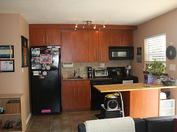 4th image of 1525 Catherine St APT 22