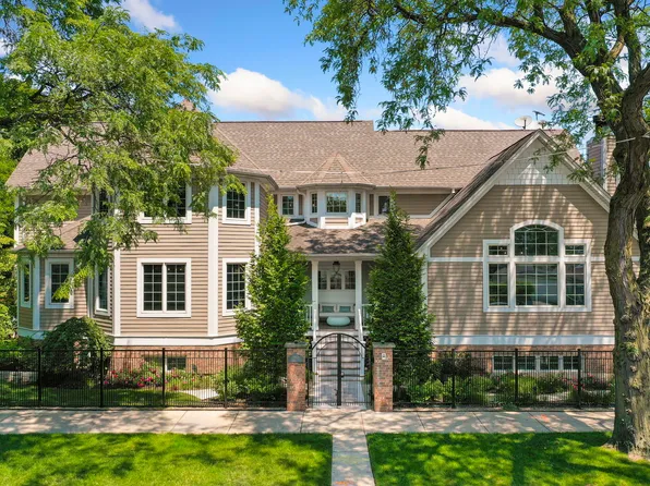 3903 N Kostner Ave, Chicago, IL 60641