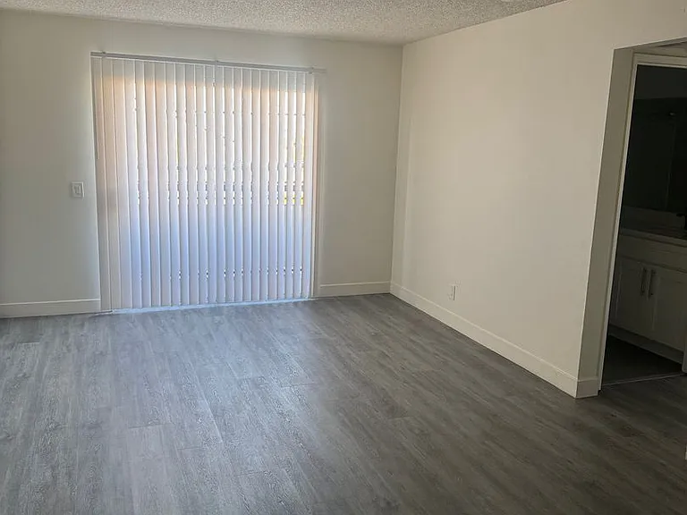 B & B Apartments — Photo 7
