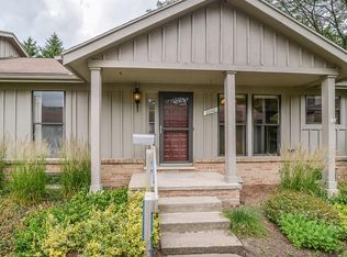 2240 Rivenoak Ct, Ann Arbor, MI 48103