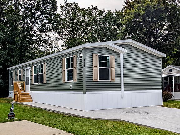 5th image of 3601 Alpine Dr #236
