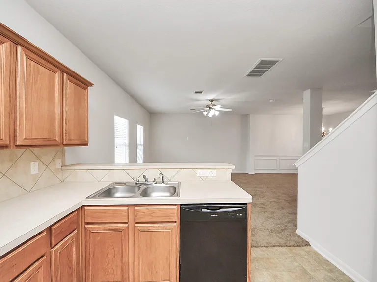 6702 Albion Crescent Dr — Photo 13