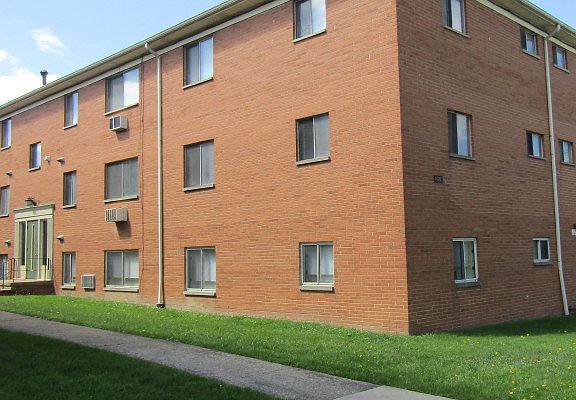 5th image of 16218 Maple Heights Blvd #363469