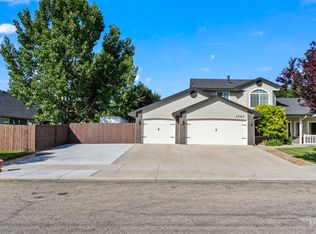2750 S Brandys Jewel Ave, Meridian, ID 83642