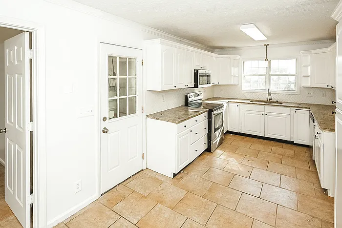 515 Candlewick Ct — Photo 6