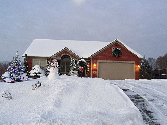 3rd image of 4 Family Cir