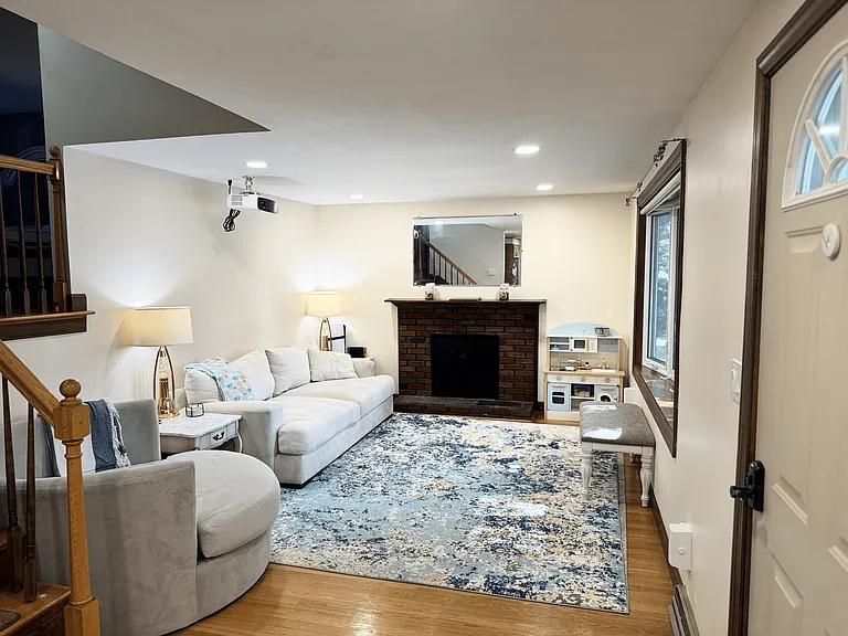 413 N Cary St — Photo 6