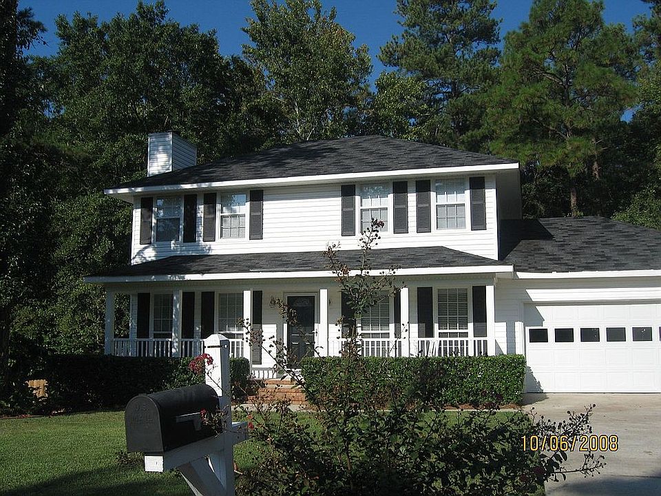 LARGE PRIVATE LOT