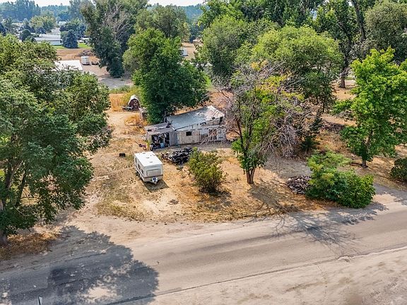 4th image of 10496 Railroad Ln