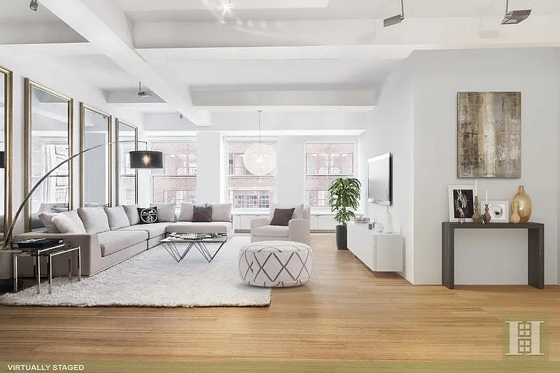 425 Park Ave S photo 1