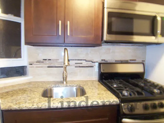 Rented by Lindemar LLC | media 56