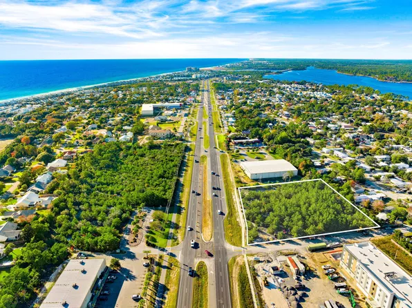 22000 Panama City Beach Pkwy, Panama City Beach, FL 32413