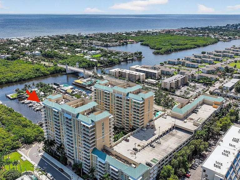 700 E Boynton Beach Blvd #Penthouse 2 — Photo 1