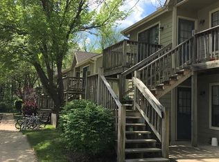 230 Mount Hope Ct APT D8, Lawrence, KS 66044