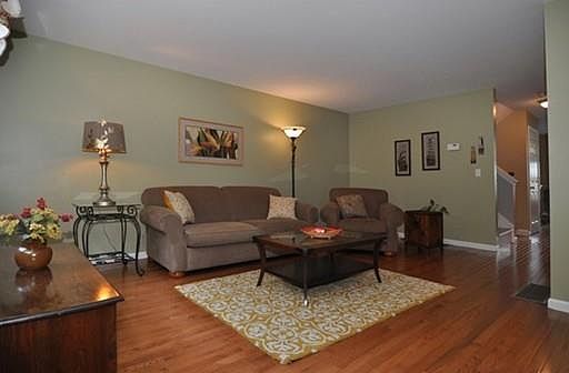 5th image of 6 Waltham Dr