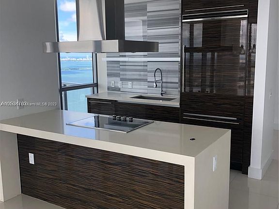4th image of 1100 Biscayne Blvd Unit 5805