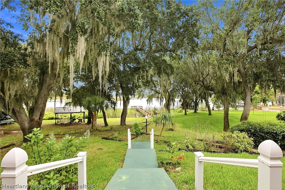 2 bed, 2.0 bath, 1344 sqft, $1,800 — Photo 1