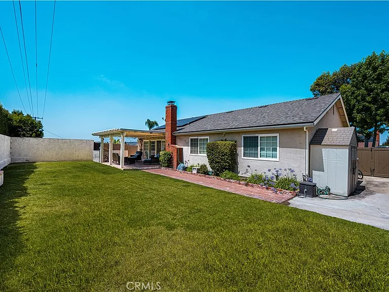 664 Olive Ave — Photo 18
