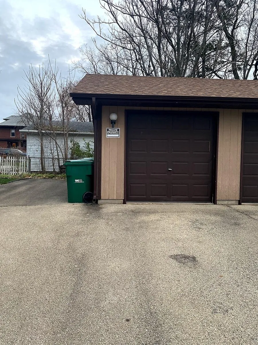 1 garage parking spot - 336 W Exchange St